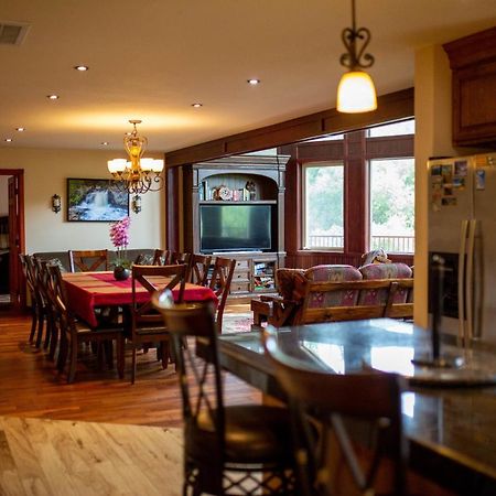 Riverfront Property With Waterfalls Near Yosemite And Bass Lake Oakhurst Zewnętrze zdjęcie