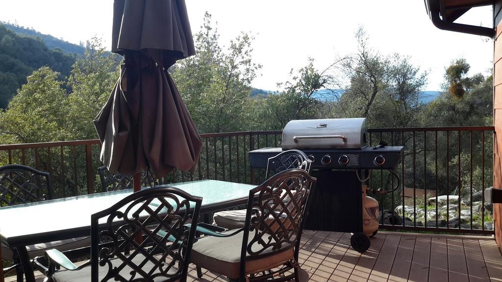 Riverfront Property With Waterfalls Near Yosemite And Bass Lake Oakhurst Pokój zdjęcie