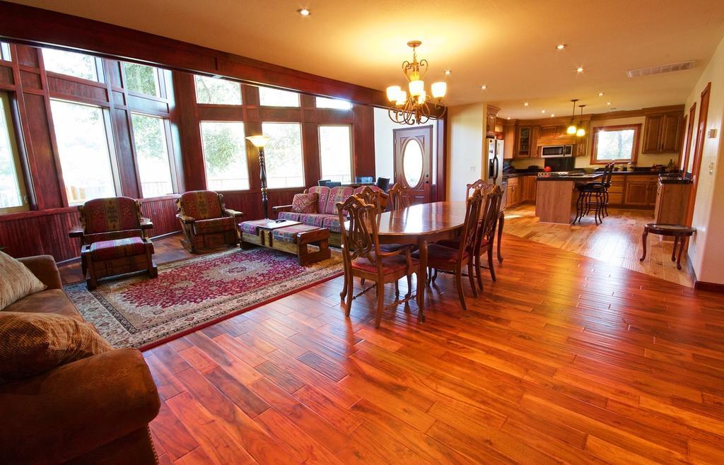 Riverfront Property With Waterfalls Near Yosemite And Bass Lake Oakhurst Pokój zdjęcie